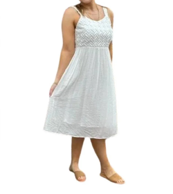 Affordable Luxury Women's Apparel Sleek Design Basket Weave Midi Dress In White