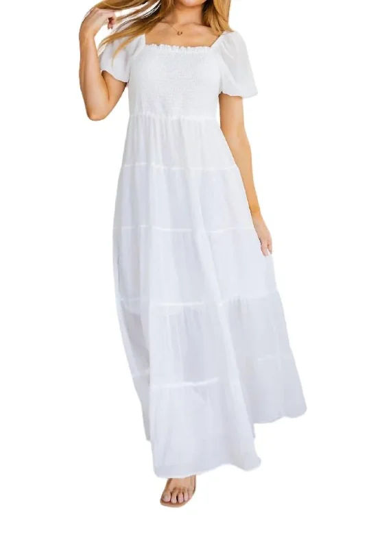 Women's Outfit Everyday Glamour Easy On Me Maxi Dress In White