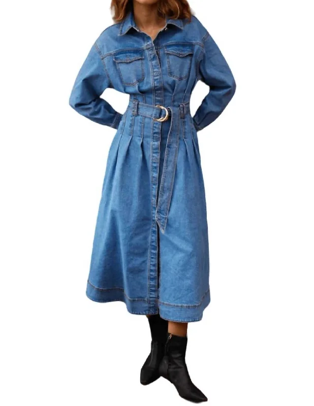 Women's Holiday Outfit Alluring Design Aradia Denim Midi Dress In Classic Wash