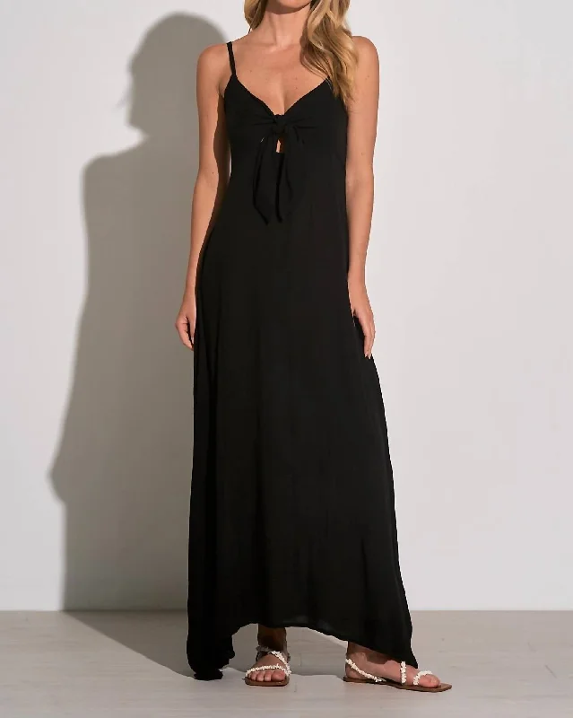 Women's Trendy Activewear Apparel Exquisite Craftsmanship Maxi Dress In Black