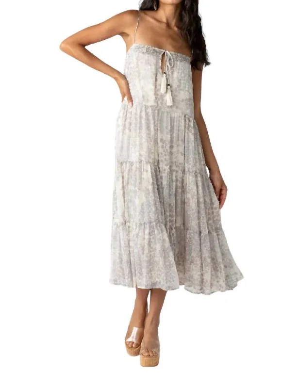 Women's Work Apparel Limited - Stock Star Print Tasseled Midi Dress