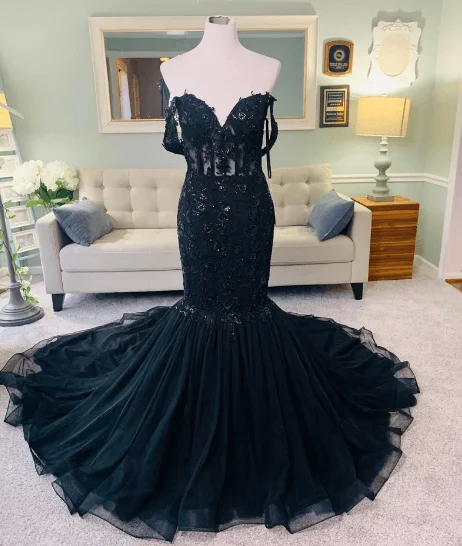 Women's Clothing For Special Occasions Sleek Design Hot Mermaid Lace Gothic Wedding Dresses Black Applique Off Shoulder