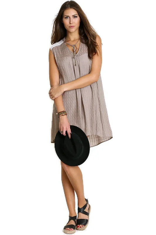 Women's Evening Apparel Elegant Attire Bohemian Lace Sleeveless Dress, Mocha