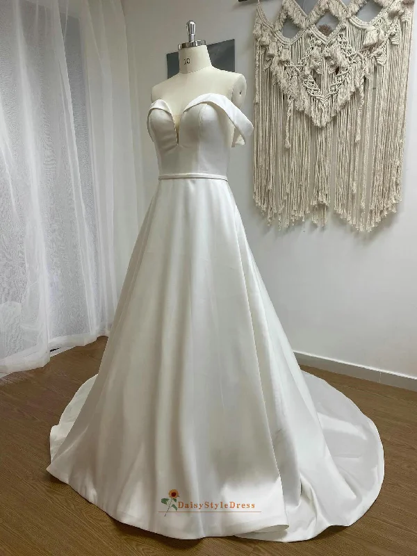 Women's Elegant Apparel Disco - Inspired Retro Dance Look Simple Off Shoulder Sleeve Soft Satin Wedding Dress