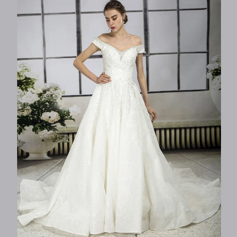 Sustainable Fashion Clothing For Women Refined Simplicity Off Shoulder V-neck A-line Lace Bridal Wedding Dress Cathedral Train