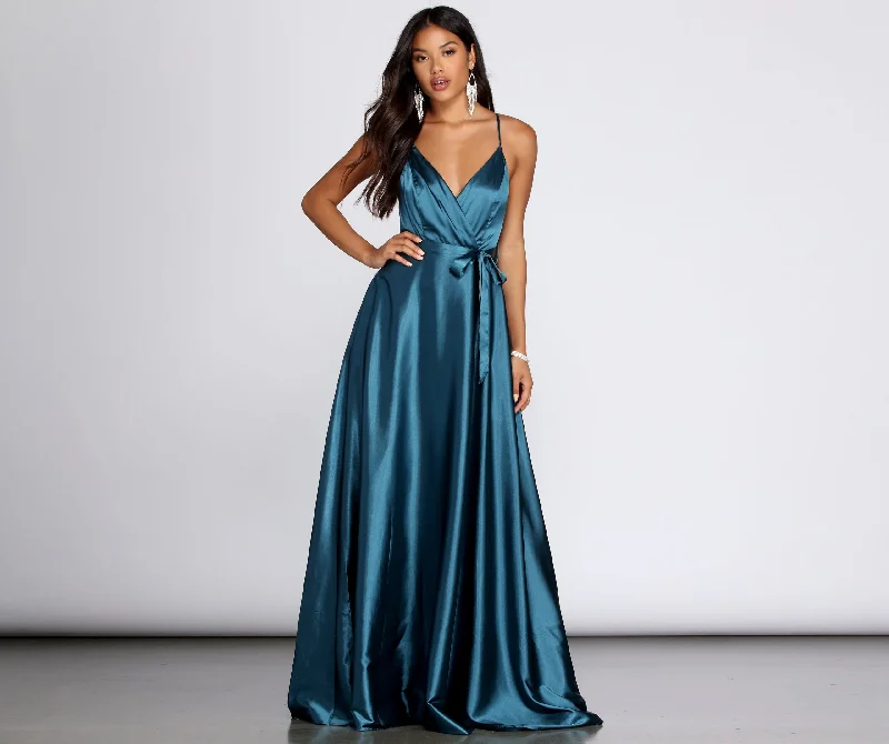 Women's Stylish Professional Garments Great Deals On Ethnic Cultural Wear Lyndsay Satin Formal Gown