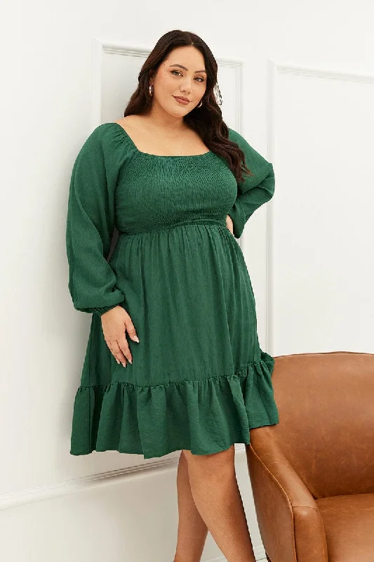 Women's Party Outfit Polished Finish Green Fit And Flare Dress Long Sleeve Shirred