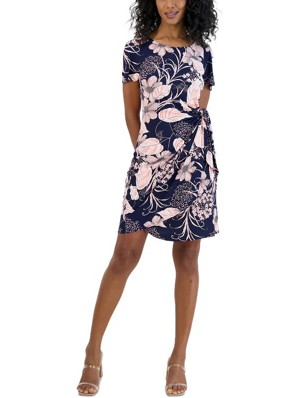 Women's Chic Outerwear Attire Flowy Fabric Petites Womens Floral Faux-Wrap Sheath Dress