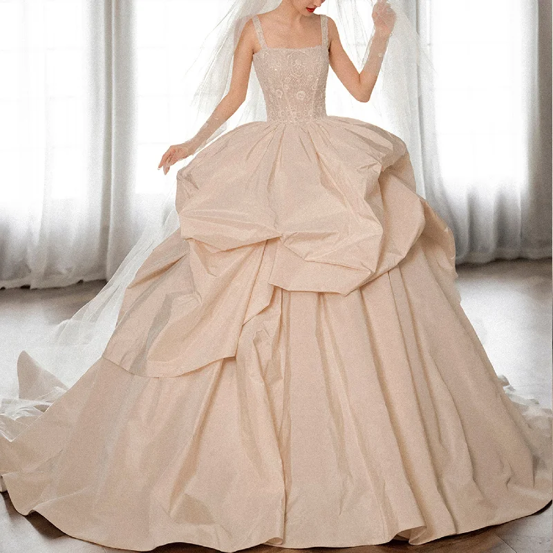 Women's Trendy Garments Romantic Detailing Taffeta Ruffle Skirt Ball Gown Wedding Dress with Square Neckline