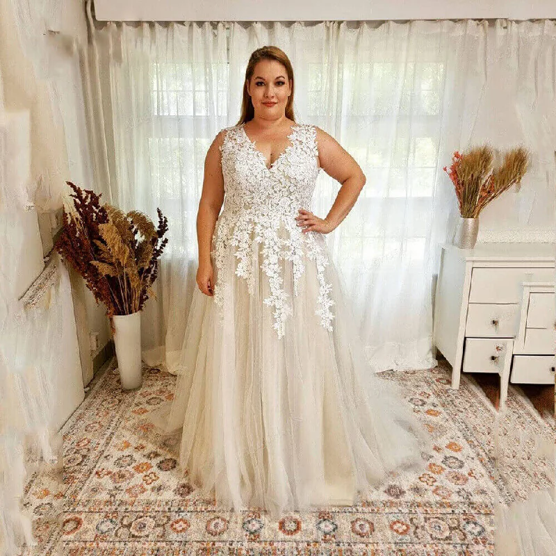 Women's Casual Outfit Contemporary Elegance V Neck Lace Plus Size Wedding Dresses Beach Appliques A Line Boho Bridal Gowns