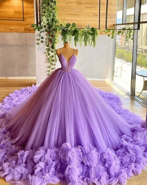 Women's Work Outfit For The Office Grab Romantic Date - Night Styles Now Sexy Spaghetti Straps Lavender Tulle Wedding Dresses Beading Bodice