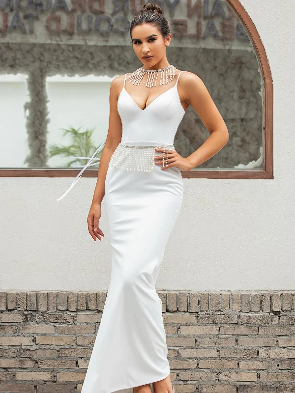 Women's Timeless Attire Minimalist Chic Modern Mermaid Wedding Dress With a Belt